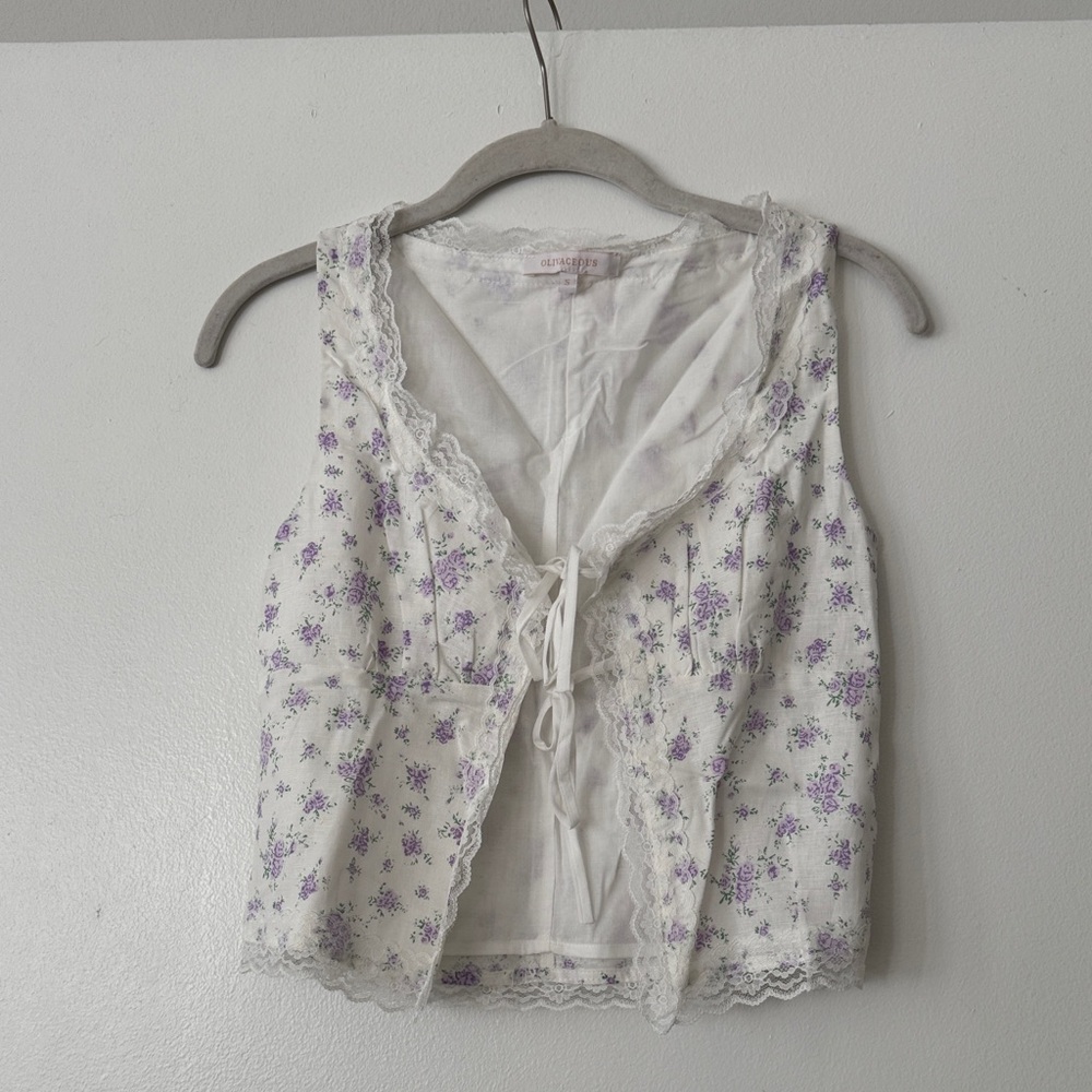 Olivaceous Purple Floral Lace Vest